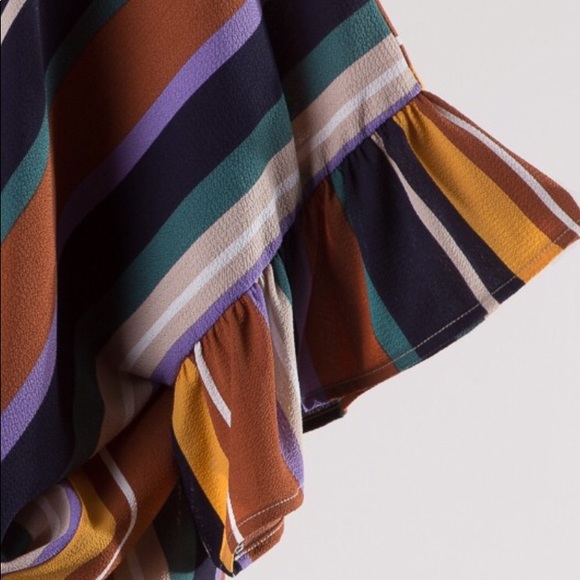 ❗️One Left❗️NWT Short Sleeve Stripe Cardigan - Picture 5 of 7